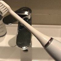 日常生活中我们应该怎样进行口腔护理？为什么我要推荐大家使用电动牙刷？罗曼T10X-B电动牙刷使用评测
