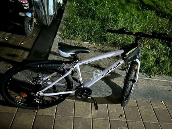 骑上它出发旅游了