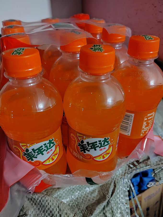 美年达碳酸饮料