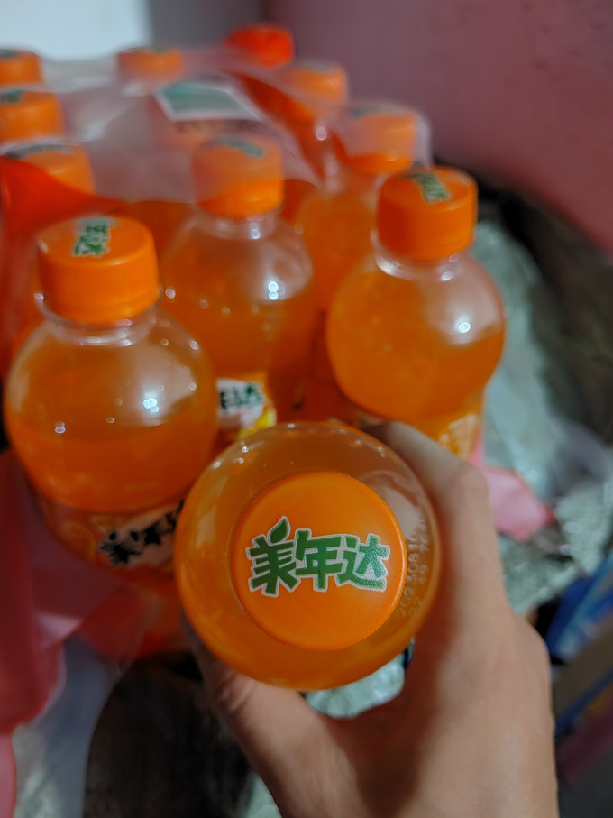 美年达碳酸饮料
