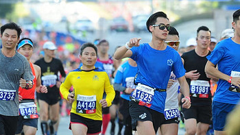 跑步类 篇九：为什么跑现在年轻人都很少跑马拉松？跑的基本都是中老年人？
