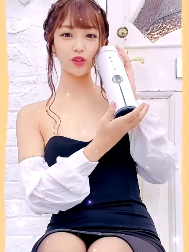 日本女神木下日葵，为这款飞机杯代言