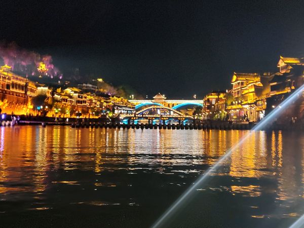 国庆,欣赏展翅的夜之凤凰