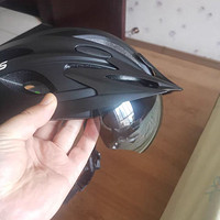 自行车必不可少的头盔