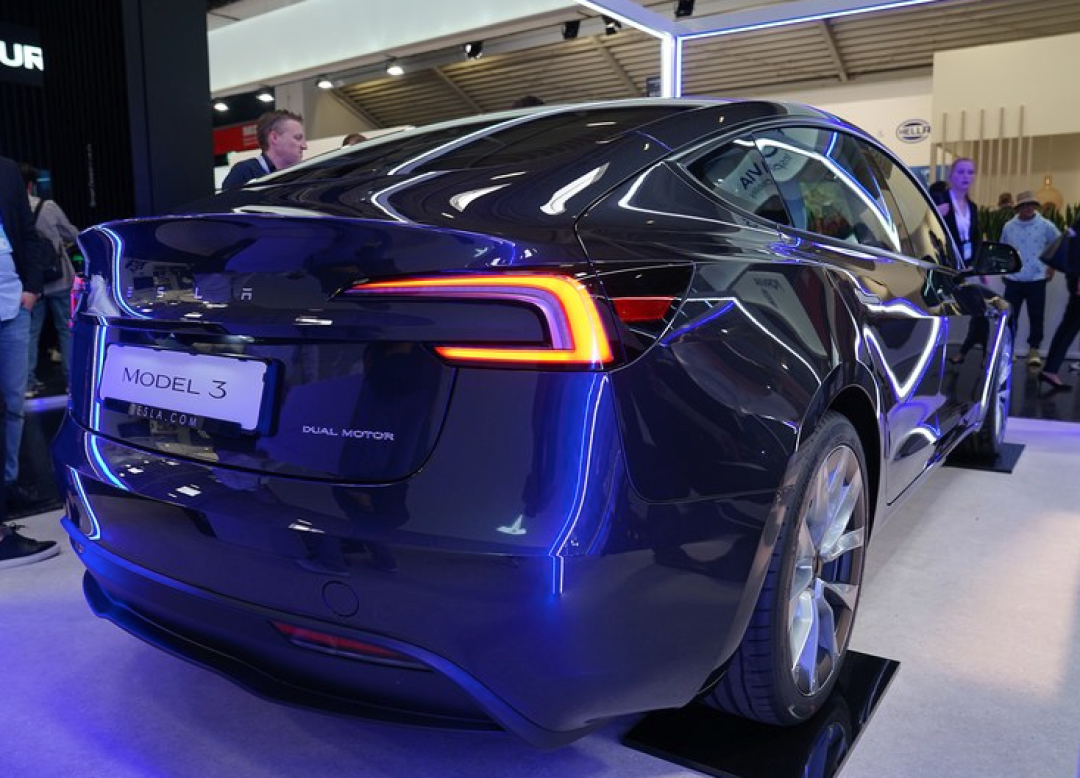 性能更强 特斯拉Model 3高性能版将回归