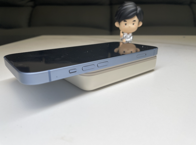 绿联移动电源