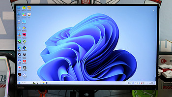 联想ThinkVision 27寸显示器，2K分辨率硬件防蓝光，内置2W音响