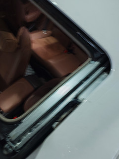 汽车车窗润滑剂：让你的车窗更舒适，更安全！
