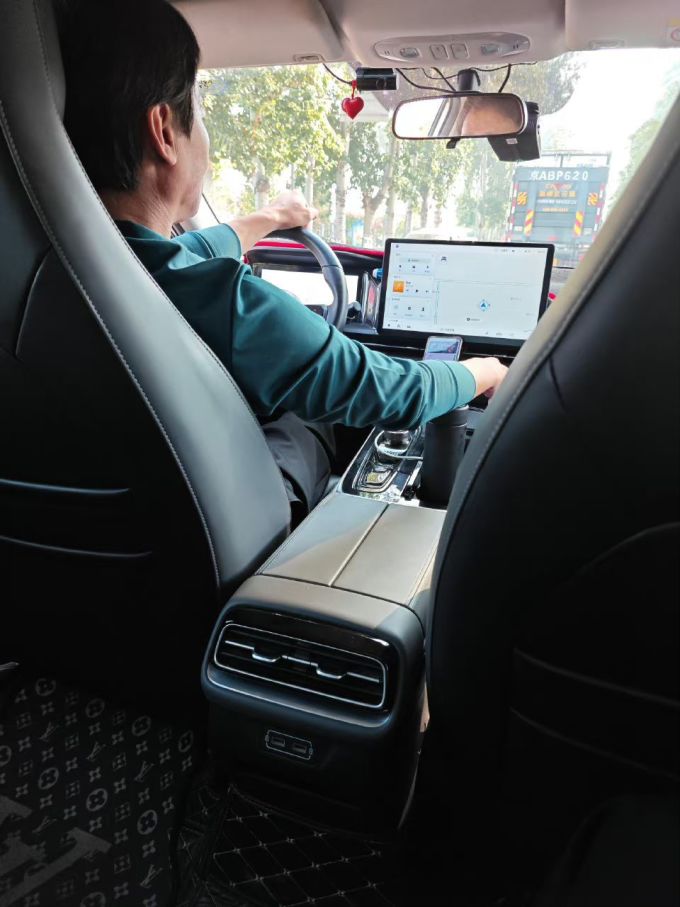 SUV