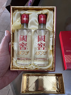 翻出一盒东哥送的1573小酒