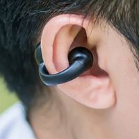 夹耳式造型佩戴稳固，连接稳定延迟低，塞那Z51AI Max蓝牙耳机评测