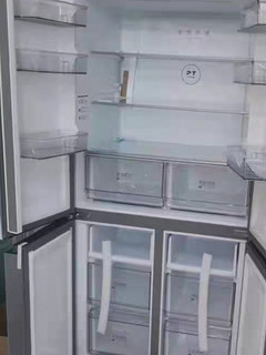 可以嵌入式安装的冰箱，很不错