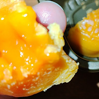 今天收到了天猫超市买的美心蛋黄流心月饼！