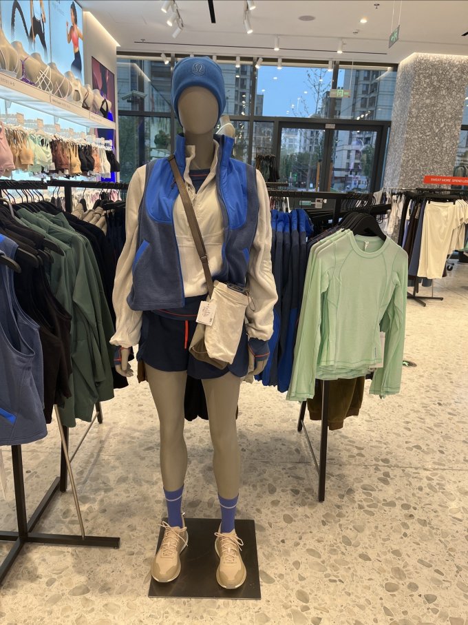 运动卫衣