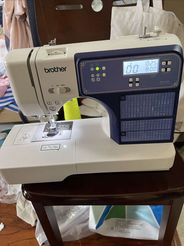 一个菜鸡电动家用多功能缝纫机的汰换