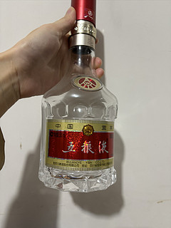 五粮液白酒，送礼好物