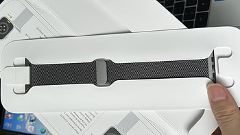新版Apple Watch石墨色米兰尼斯表带，外观更环保了，佩戴会更舒适吗？