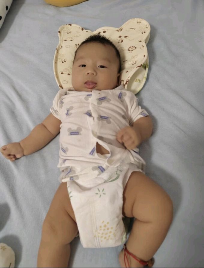 七彩博士婴儿枕头