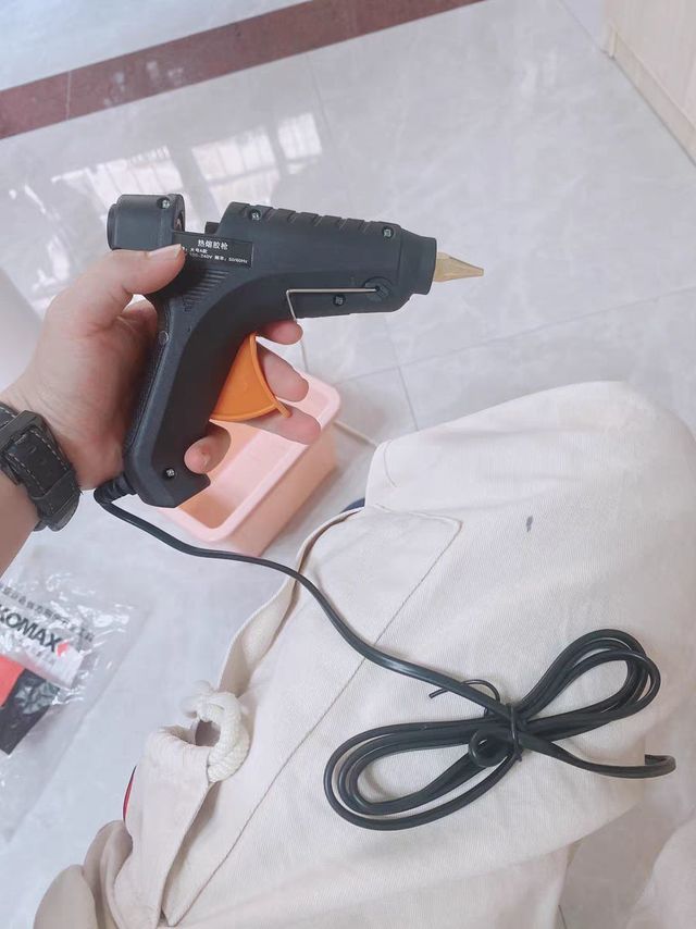 这款热熔胶枪，感受非常不错