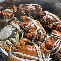 应季吃一下螃蟹吧，用最简单的清蒸