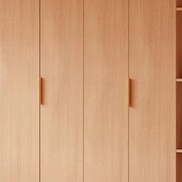 实木衣柜：打造专属您的自然气息