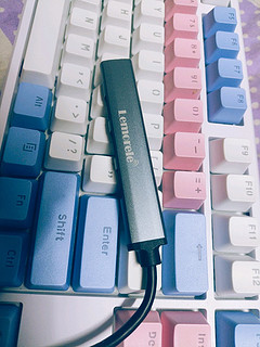 乐来乐USB Hub ，几元钱的小物件。