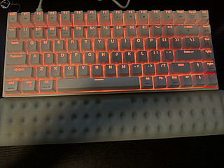 艾石头的ZN84 RGB机械键盘
