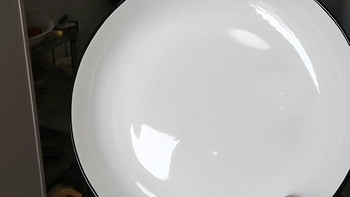 北欧风格，简约圆形，创意深盘——4只盘子9.9元家用陶瓷菜盘餐具套装