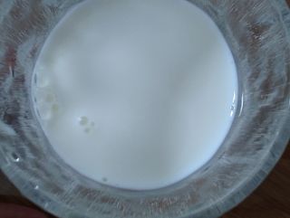 朋克养生之睡前来一杯牛奶