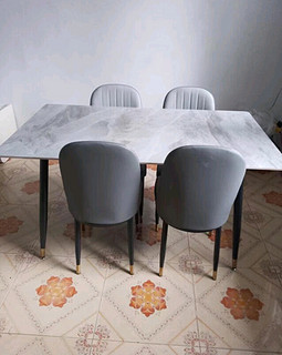 初屋 餐桌 岩板餐桌椅组合意式轻奢长方形餐