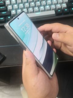 华为Mate X5