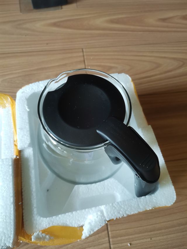 便捷泡茶壶，一升容量适合随身携带！