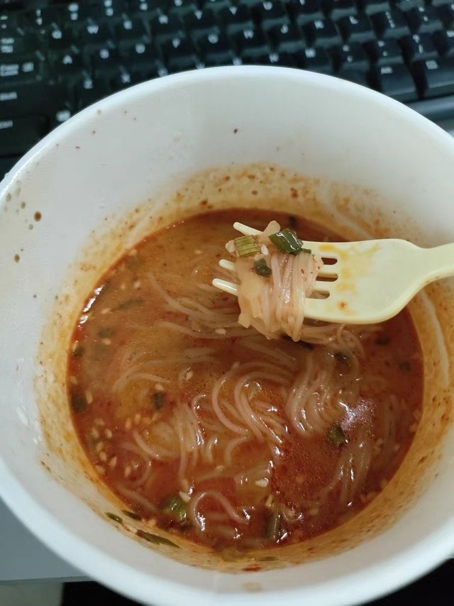 肥汁米线。回味无穷，关键是“香”的实惠plus