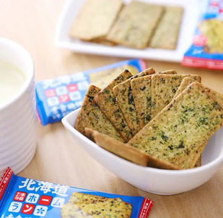 宅家饿了吃点“本垒北海道蔬菜薄脆饼干素食脆饼芝士脆片”