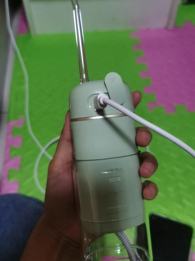 冲牙器