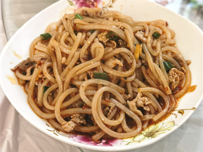 聚会餐饮