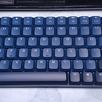 小巧轻音手感好，实惠又好用：绿联KU102矮轴机械键盘
