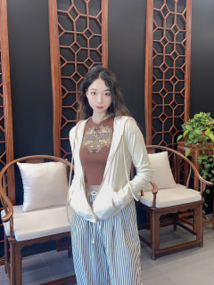 LAPAYP纯欲风连帽开衫卫衣女春秋新款修身跑步衣