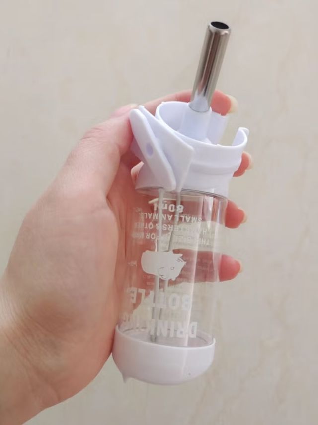 给仓鼠准备的滚珠水壶