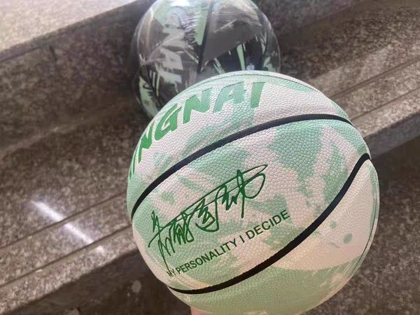 爱运动的朋友烦恼少