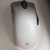 带尾灯的微软pro intellimouse 游戏鼠标