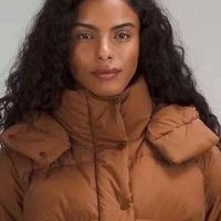 羽绒服：温暖冬日的选择