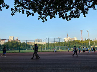 饭后慢跑