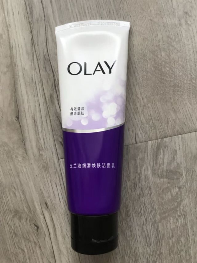 玉兰油（OLAY）细滑焕肤洁面乳100g洗面奶女士护肤品深层清洁毛孔男女通用温和