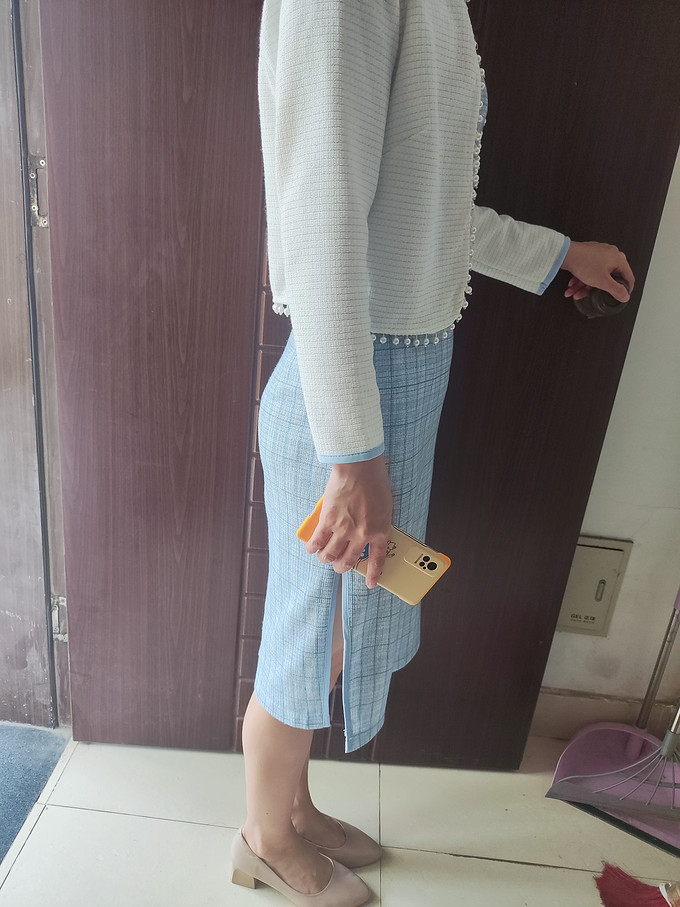 红舍特色女装