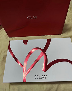 玉兰油（OLAY）大红瓶4步护肤品套装礼盒(面霜爽肤水洗面奶精华液)生日礼物