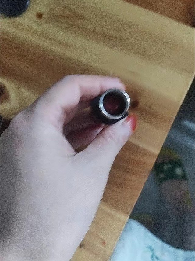 花西子雕花口红