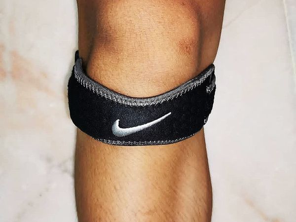 耐克Nike髌骨带，为运动安全保驾护航