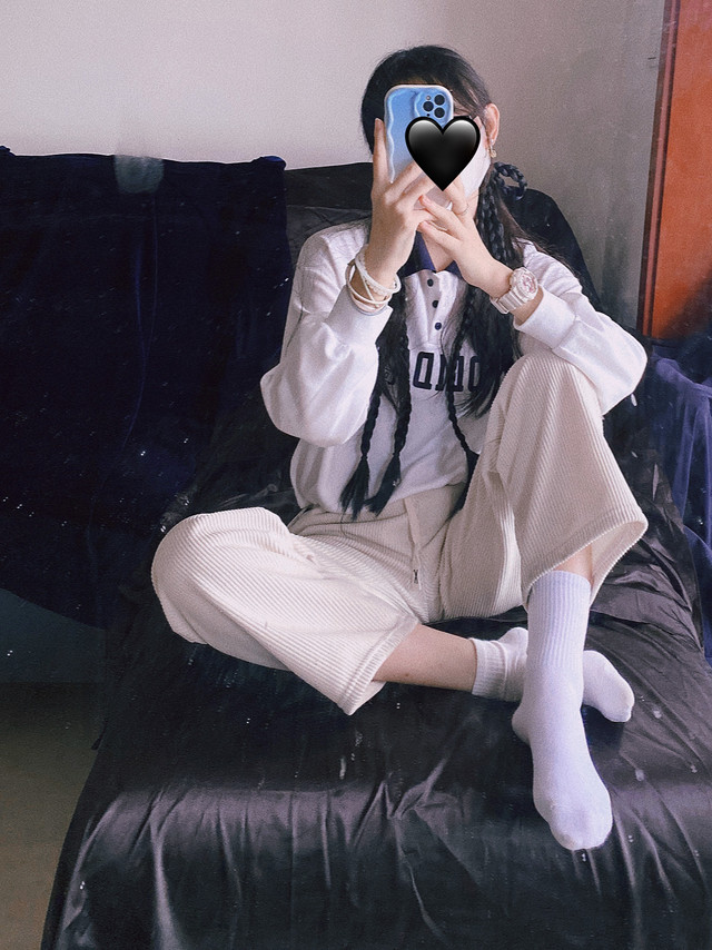 ootd/久违的双马尾麻花辫