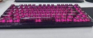 紫色魅力！雷神K75三模机械键盘，让你的桌面瞬间变身🌈